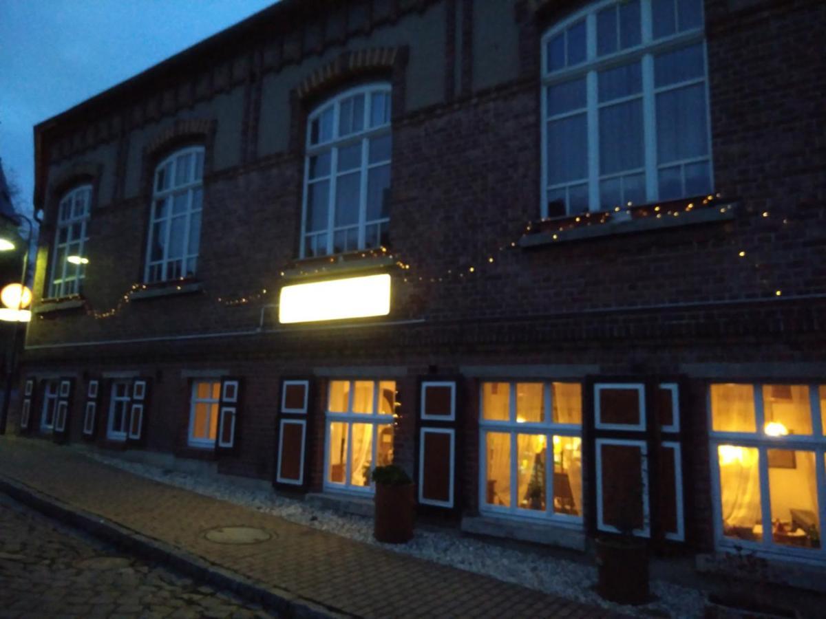 Gasthof Zur Eiche Hotel Elsteraue Exterior foto